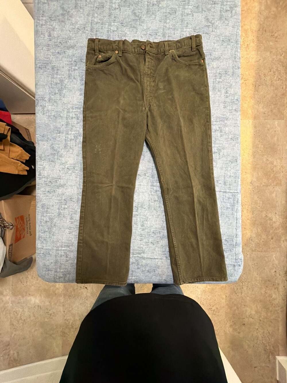 Levi's 517 Vintage Olive Green Corduroy Bootcut Pants Size 40x30 USA Made